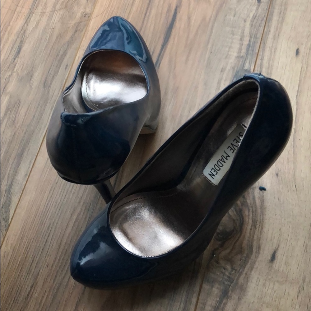 Shoes - Picture 4 of 4